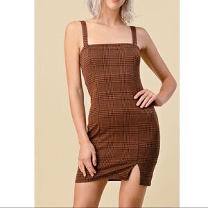 MINI FRONT SLIT PINAFORE DRESS